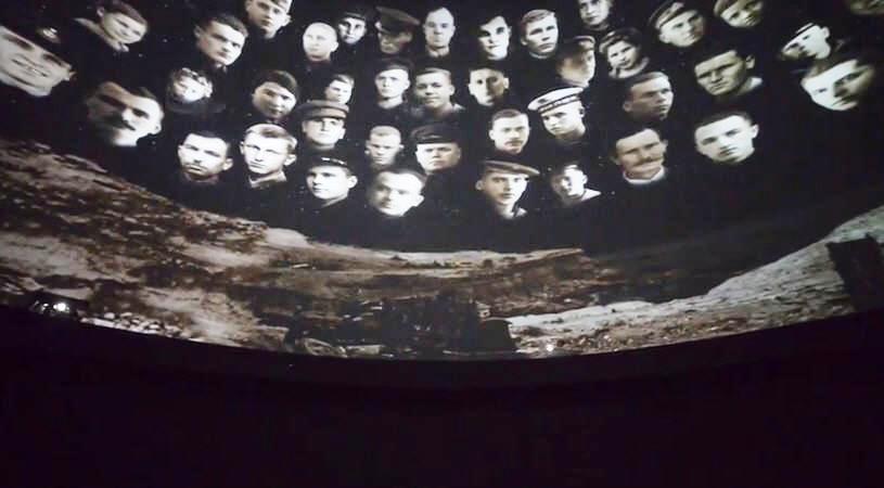 Лица героев защитников Севастополя - Пантеон памяти на 35 батарее в Севастополе